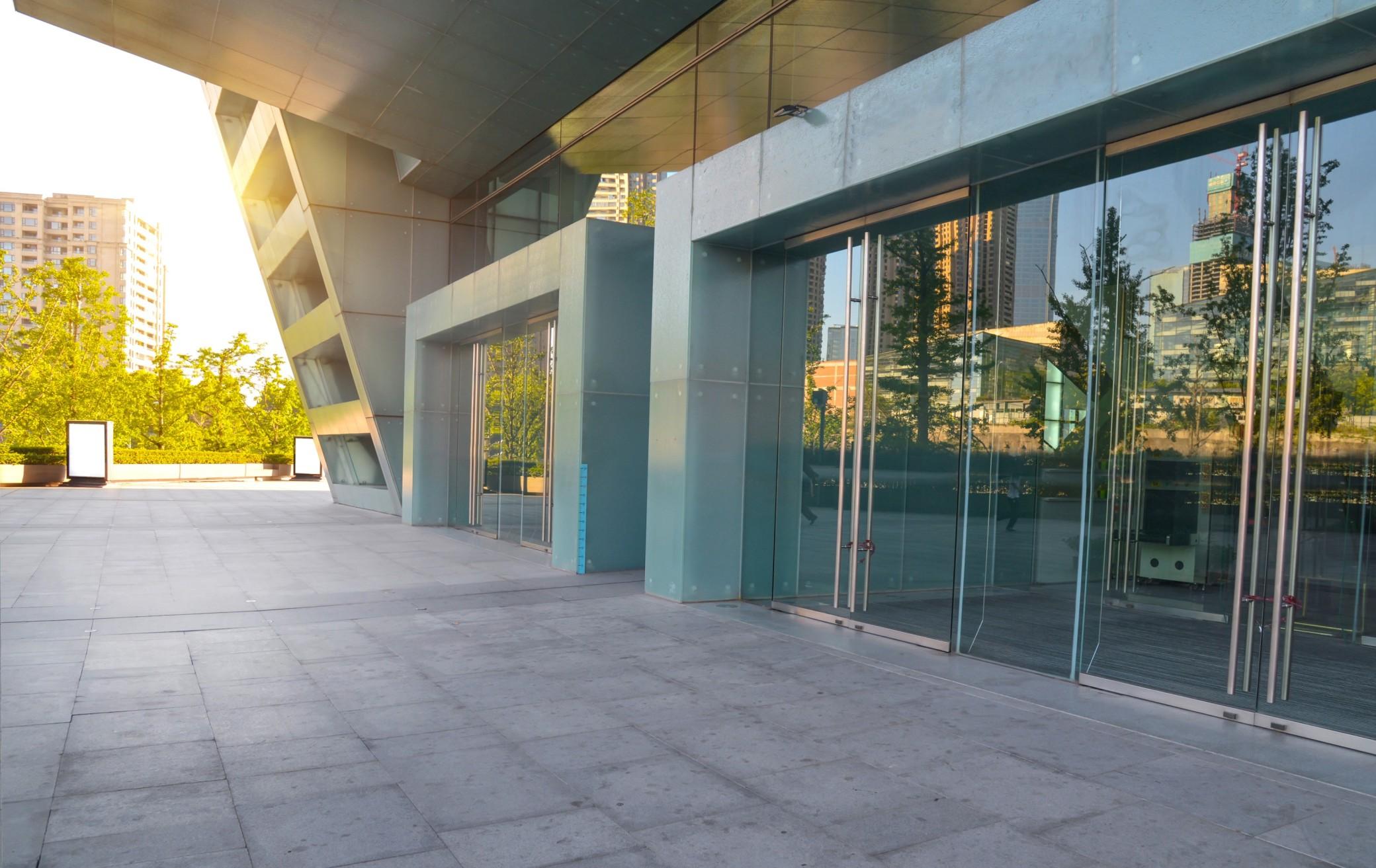 slim-pvot-doors-dubai-for-premium-design image - Layer Three Solutions