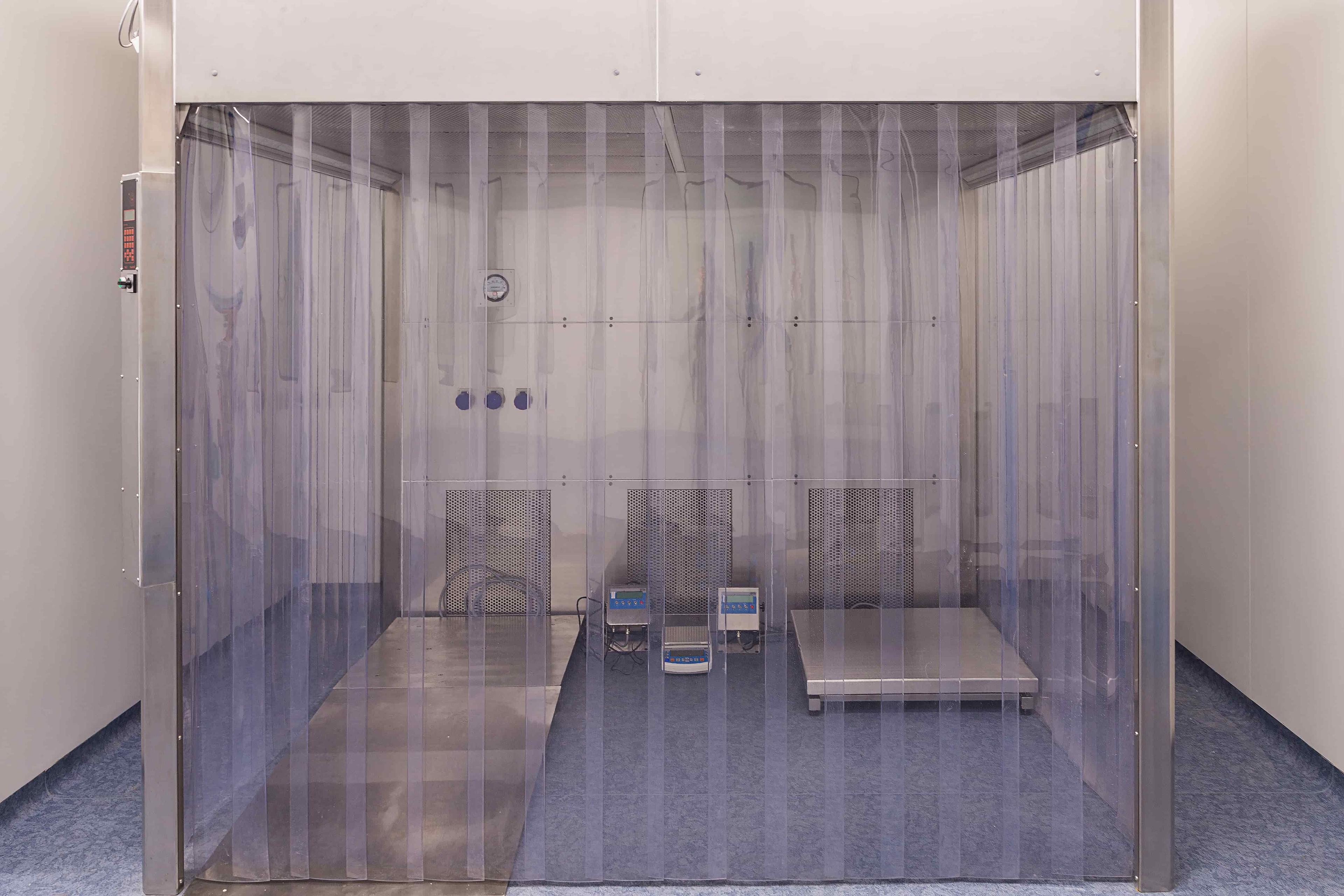 stunning-curved-glass-doors-and-benefits image - Layer Three Solutions