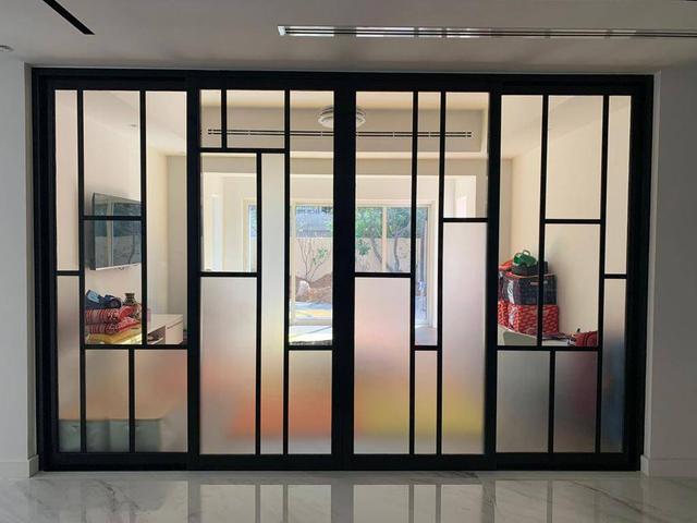 Glass Partitions for Space Transformation